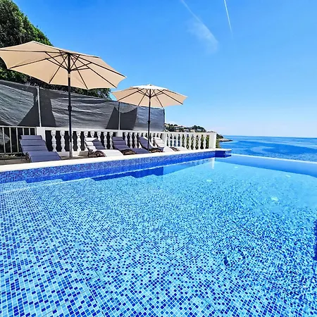 Apartman Snjezana-4 By Interhome *